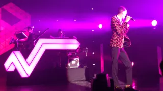 Stromae - Tous Les Mêmes (Live at Crocus City Hall, Moscow 12.12.2014)