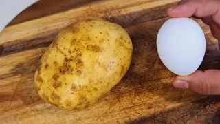 Just pour eggs on grated potatoes it's so Delicious! easy BREAKFAST RECIPE. Cheap Food