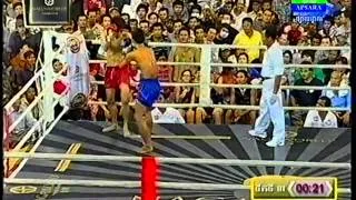 Muay Lao Champ vs Kun Khmer (Yen Dina) 57kg - 3.30.2013