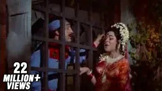 Mera Naam Hai Chameli - Kum Kum - Raja Aur Runk