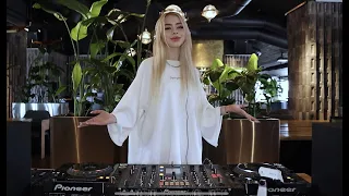 Bella Kri - Live Mix  @ 7loft 2023 Lviv [Melodic techno & Progressive House]