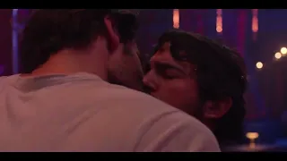 Based On a True Story (1x05) - Gay kiss club scene [Chris Messina and Tom Bateman]