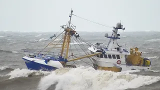 BM-172 “EMILY ROSE” Surfing Into Brixham In Rough Seas | 21/3/2020