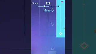 Playing Astronaut In The Ocean song (Magic tiles)