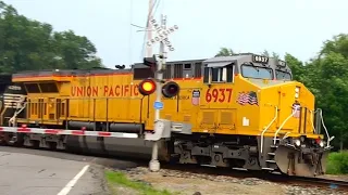 Have You Ever Heard A Train Horn Like This? Plus: A Triple Train Meet! New UP Painted Engine! + More