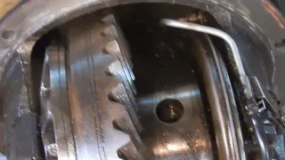 Rear diff lock operation on a 2003 Mitsubishi K74 L200.