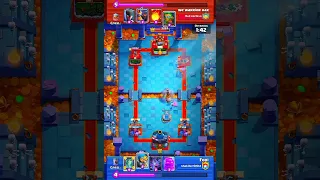 Clash Royale. Играю колодой подписчика