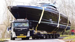 Slippery Yacht Loading / Heavy Haulage to the Pontoon
