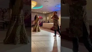 Shadi se pehle aur Shadi ke baad. Groom parents best dance performance