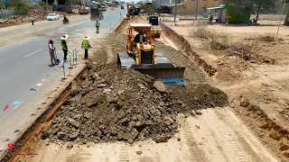 Below Level Trimming Stone Soils Installing New Foundation​ Road With Skills KOMATS'U Dozer DumpWork