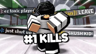 I Hunted The BEST PLAYER in Every Server (Roblox The Strongest Battlegrounds)