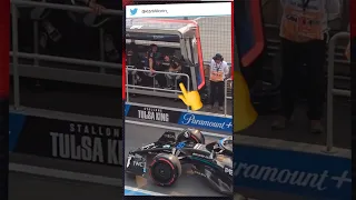 Daniel Ricciardo Shows George Russell The Middle Finger🖕😂😭 #f1 #shorts #danielricciardo #canadiangp