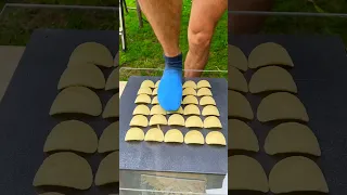 Guess how many Pringles you need to stand! 🤯