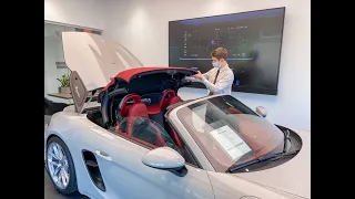 Porsche 718 Spyder Convertible Top Operation Tutorial (open + close)