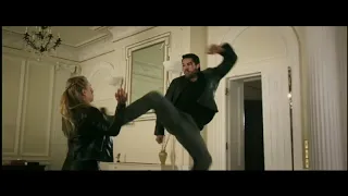 Amy Johnston vs Scott Adkins | Türkçe Dövüş Sahnesi / Kiralık Katil 2018