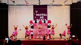 2° coreografia da turma jazz infantil I  na 2° mostra de dança do EDAL