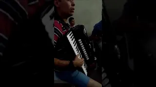 Tocando Acissao com meus primos