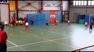 Un gol fantastico da centrocampo di questo ragazzo di 7 anni  del cafasse