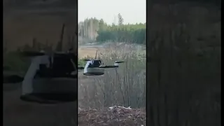 Росіяни тестують свій варіант безпілотника з протитанковими мінами для мінування на дистанції.