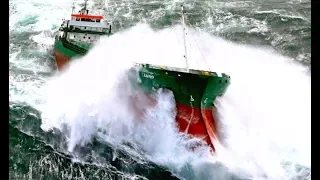 Top 10 Big Ships at Giant Waves In Storm