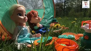 Camping breakfast … Elsa and Anna Frozen Toddlers stories