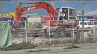 Amazing liebherr excavator climbs to the top, Amazing heavy equipment operator, excavator tricks