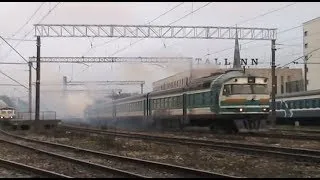 Дизель-поезда ДР1А-225 отправяеть от ст. Таллин-Пасс. / DR1A-225 departing Tallinn-Balti station