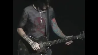 Richard Fortus solo and "Angel" duet with Robin Finck