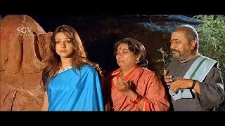 Priyanka Requests Ravichandran Parents | Malla Kannada Movie Best Scenes | Umashri, Mohan