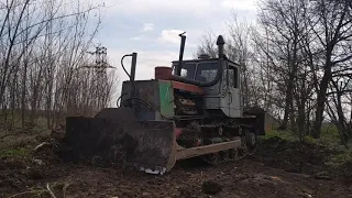 Т150 XTZ Бульдозер гусеничный ямз 236 ремонт старой дороги bulldozer T-150 uproots and makes a road