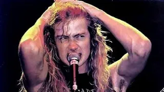 Dave Mustaine being pissed off for 4 minutes