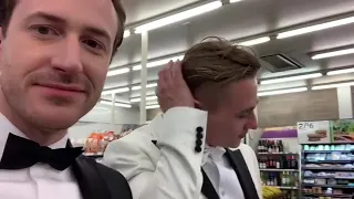 Joe Mazzello and Ben Hardy in the supermarket after the Oscars