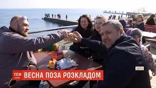 Одесити відкрили новий сезон відпочинку на морі