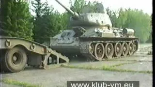 Nakládání tanku T-34/85 na podvalník s vozem Tatra 813 8x8 Kolos