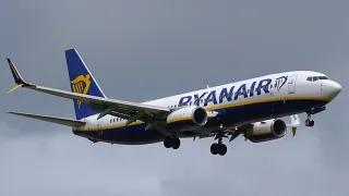 Ryanair Boeing 737-800 Landing at Newquay Cornwall Airport