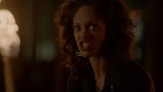 Caroline MATA 12 bruxas | The Vampire Diaries (4x17)