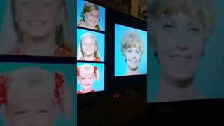 The Brady bunch ending credits vs intro theme song mix on me t.v