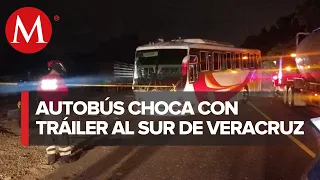 Al menos un muerto y 8 heridos por choque en Veracruz