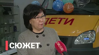 Ключи от новых автобусов передали якутским школам