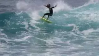 Diego Ferri surfing Makaha