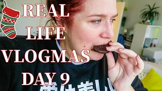 Trying Lidl Christmas Chocolate  | Vlogmas Day 9 | LoseitlikeLauren