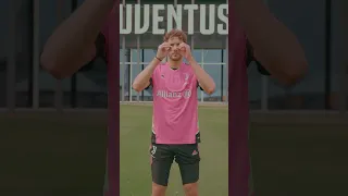 A normal Juventus Training Session but Wes Anderson 📹