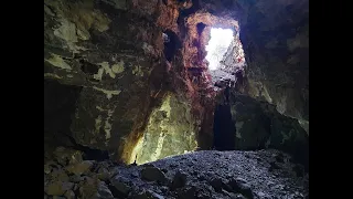 Exploring the 105 Cave