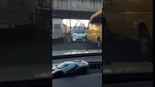 У Вінниці «Prius» патрульних зіткнувся з маршруткою