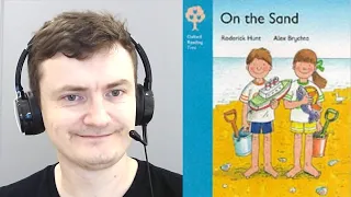 On the Sand - Biff Chip and Kipper- Oxford Reading Tree- Level 3 - Read Along Series