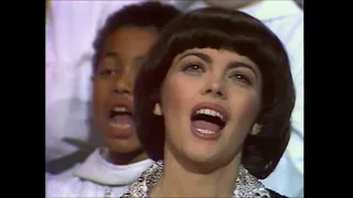 Mireille Mathieu - "Santa Maria de la Mer"