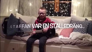 Max sjunger Staffan var en Stalledräng