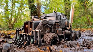 1/10 Scale Mad Max Truck Mud Off-road Driving 6x6 RC Truck - Custom Build