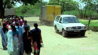 Mayadari Mosagadu Movie Scenes - Kitty insulting Hema - Vinod Kumar, Soundarya