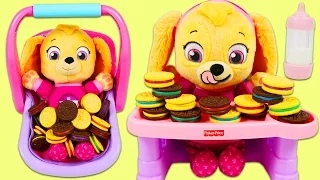 Paw Patrol Baby Skye Plays the Matching Cookies Game!